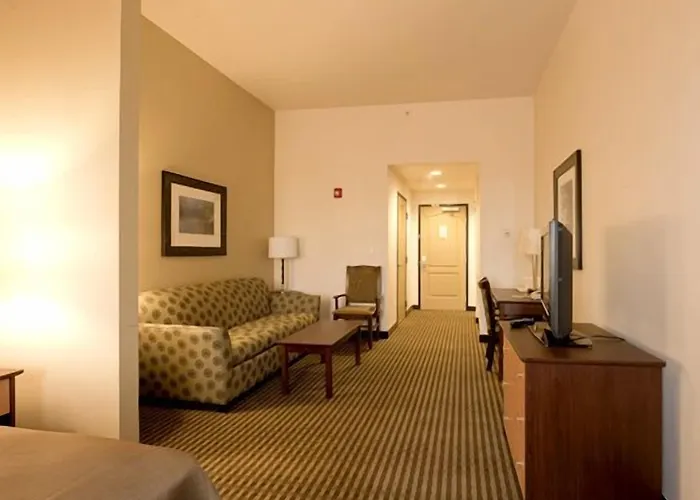 Spark By Hilton Phoenix East Hotel 3*