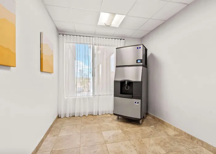 Hotel Spark By Hilton Phoenix East Mesa