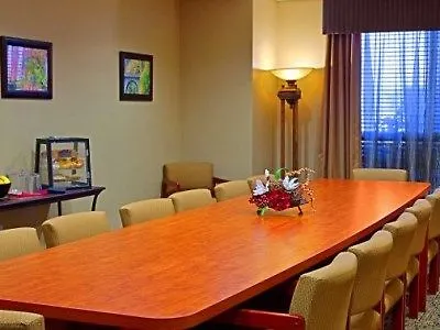 Spark By Hilton Phoenix East Hotel 3*